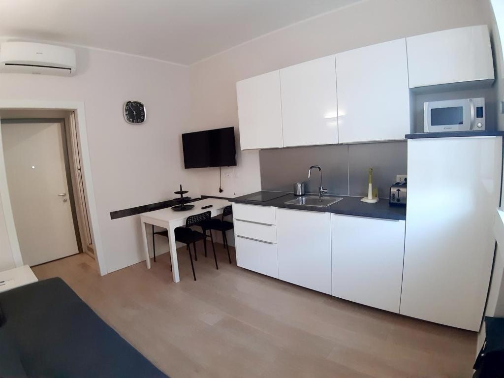 Easy Room Italy Милан Экстерьер фото