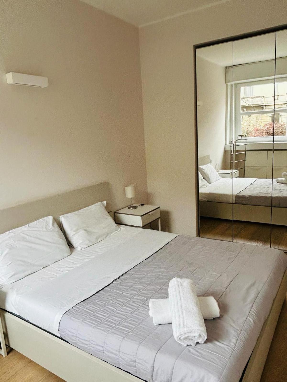 Easy Room Italy Милан Экстерьер фото